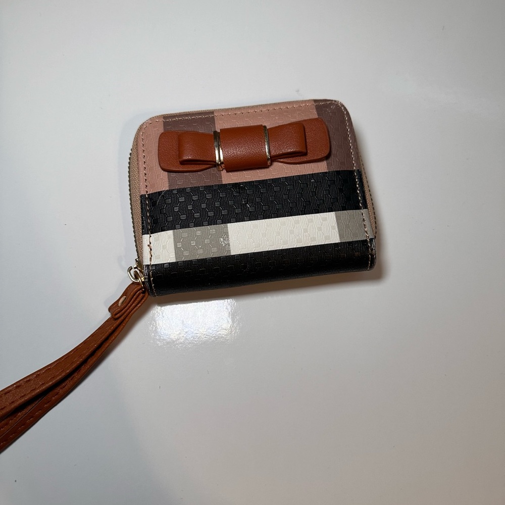 Small wallets/ wristlets